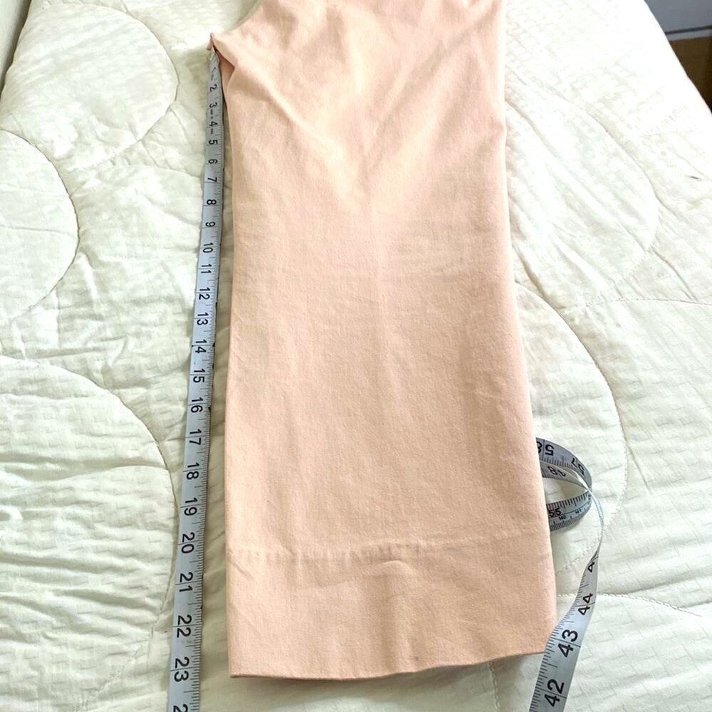 Halogen Pale Pink Crop Pant Size 8. See video - Picture 9 of 15